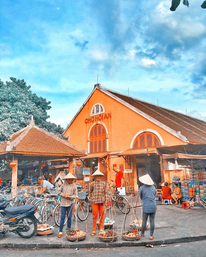 Hoi An Central Market